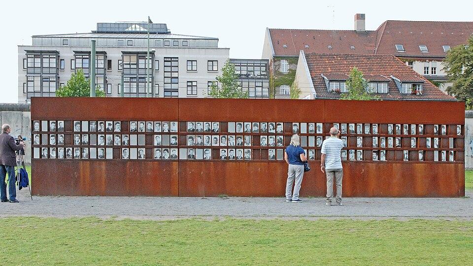 Berlin Wall Memorial (Bernauer Straße)