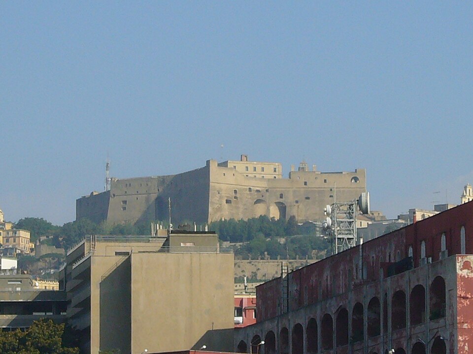 Castel Sant'Elmo and Museo Novecento a Napoli